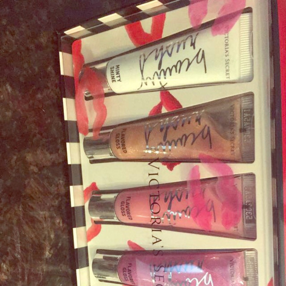 Vs lip gloss new