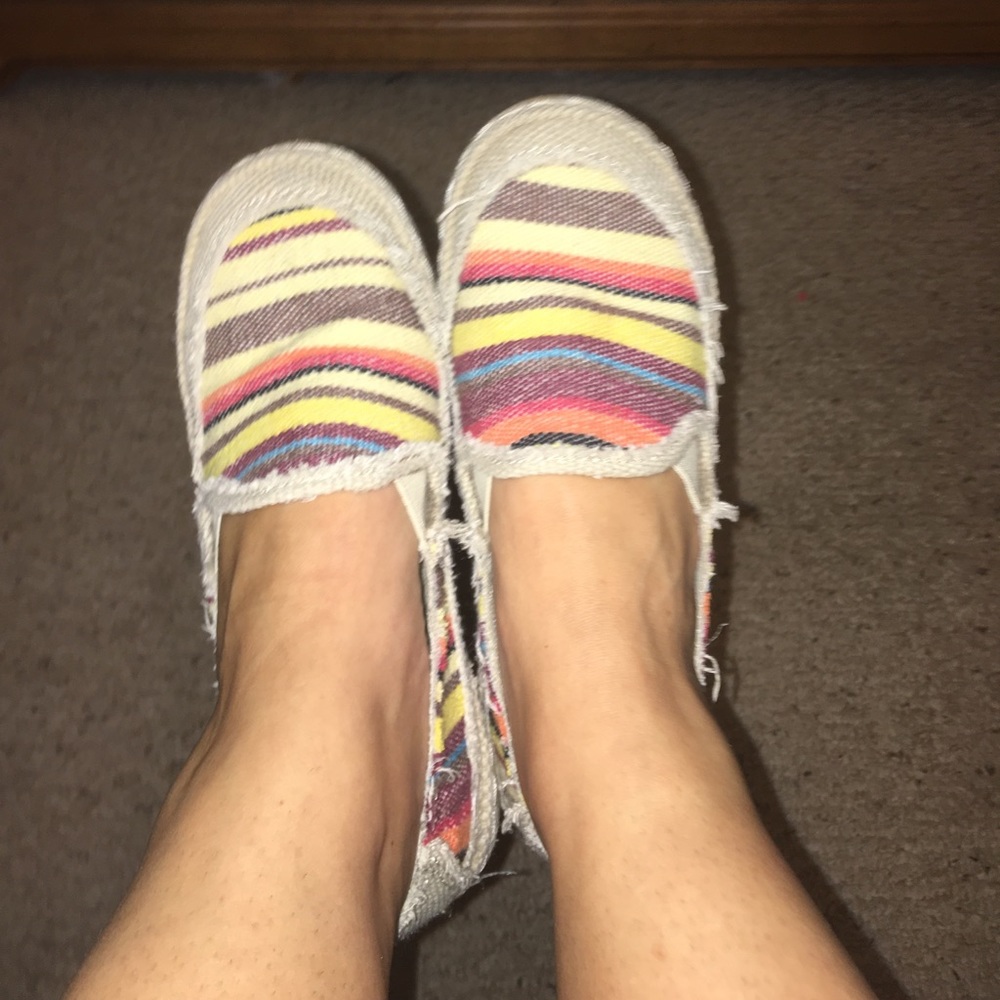 Rocket dog slip on shoes