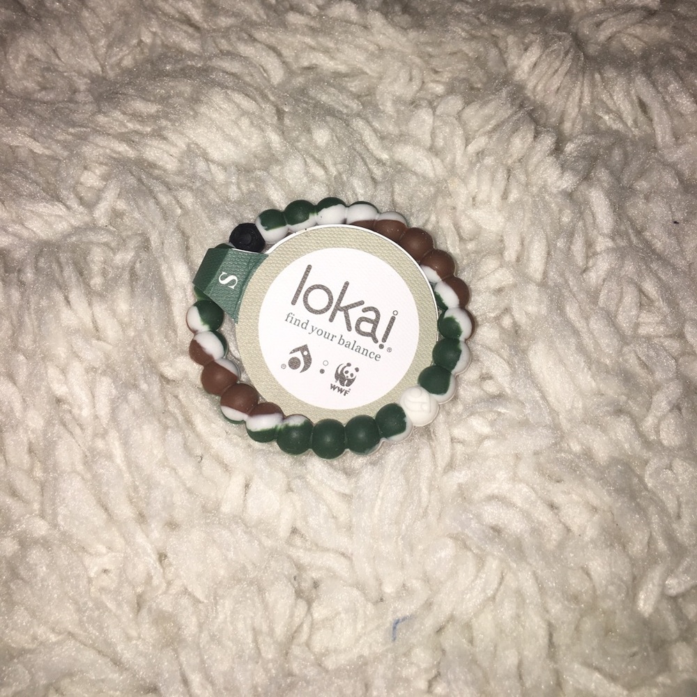 camo lokai