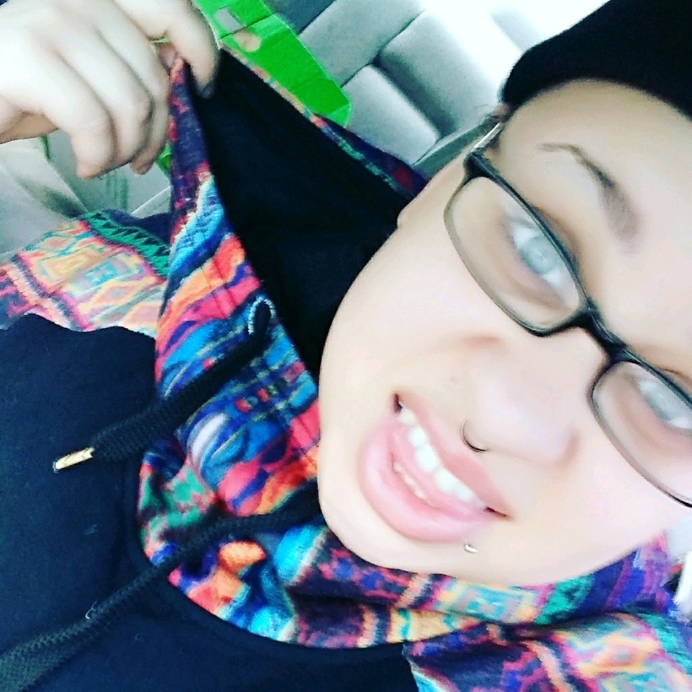 Meet your Posher, Andrea