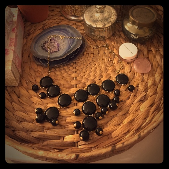 ✨SALE✨Black bauble statement Necklace - Picture 2 of 2