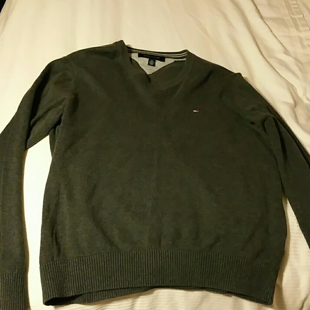 Tommy Hilfiger V-Neck