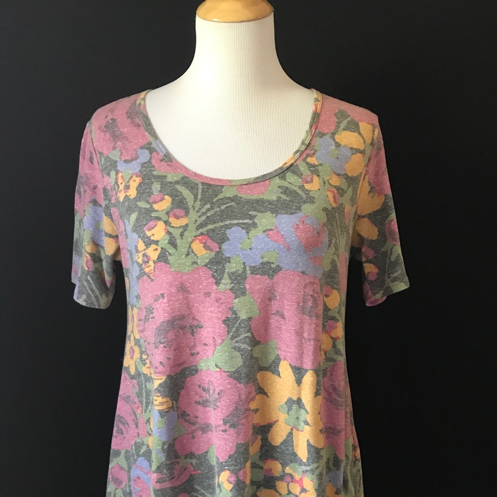 USED LulaRoe Perfect T