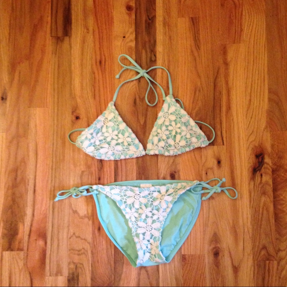 NWOT: Xhilaration Bikini Set
