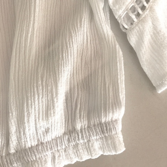 **CLOSET CLOSING 8/28** Off Shoulder Crop Top - Picture 3 of 4