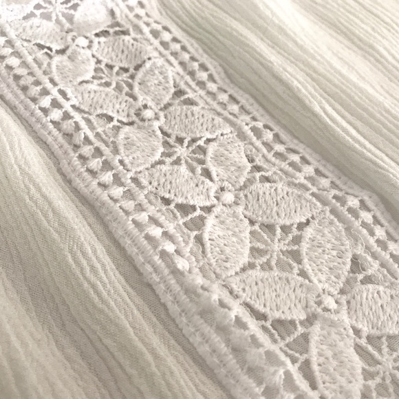 **CLOSET CLOSING 8/28** Off Shoulder Crop Top - Picture 4 of 4