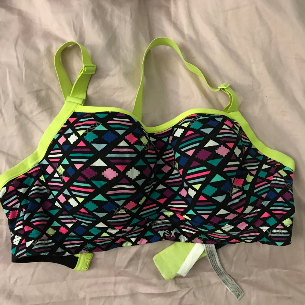 Victoria Secret // VSX Tribal Print Sports Bra