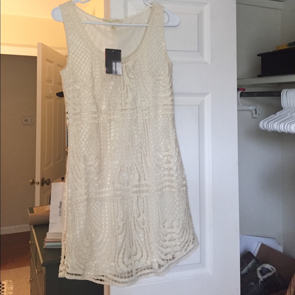 Lace cocktail dress