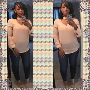 Meet your Posher, Aida