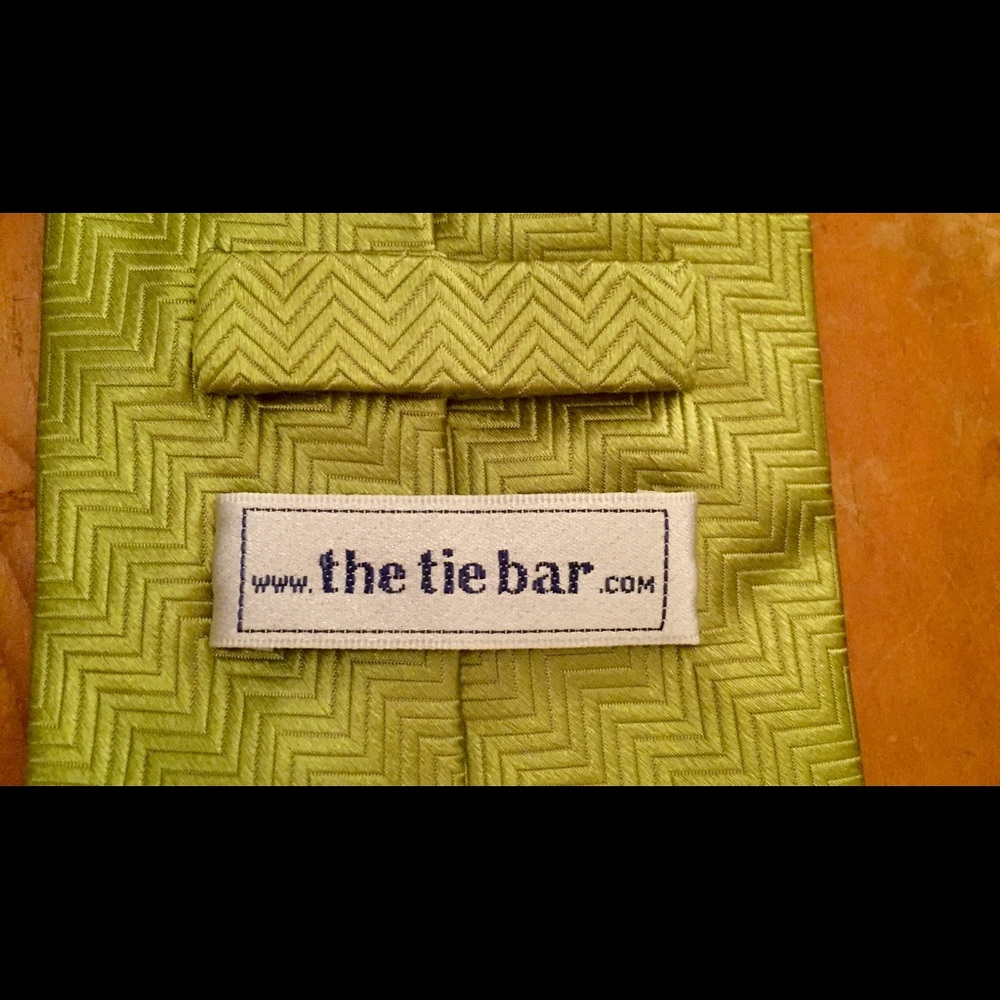 💙HOST PICK💙Tie Bar-Exclusive Gorgeous Color!!! Good luck tie! - Picture 2 of 3