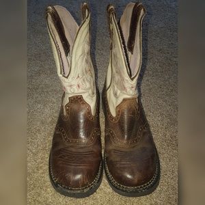 WELL LOVED Justin Gypsy boots Size 7 (obo)