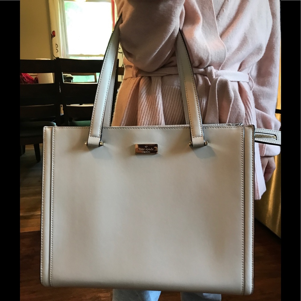 ***SOLD***KATE SPADE HANDBAG REGATTA COURT Tote - Picture 2 of 6