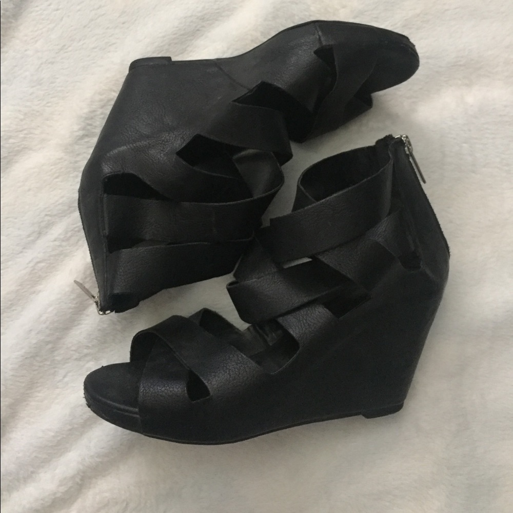 Black Strappy Wedges