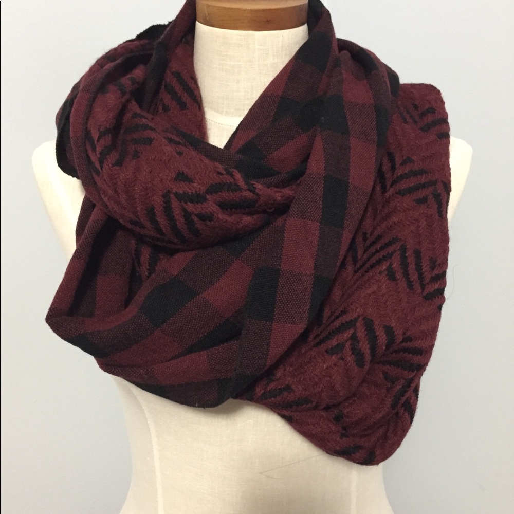 Rampage women's infinity loop plaid scarf