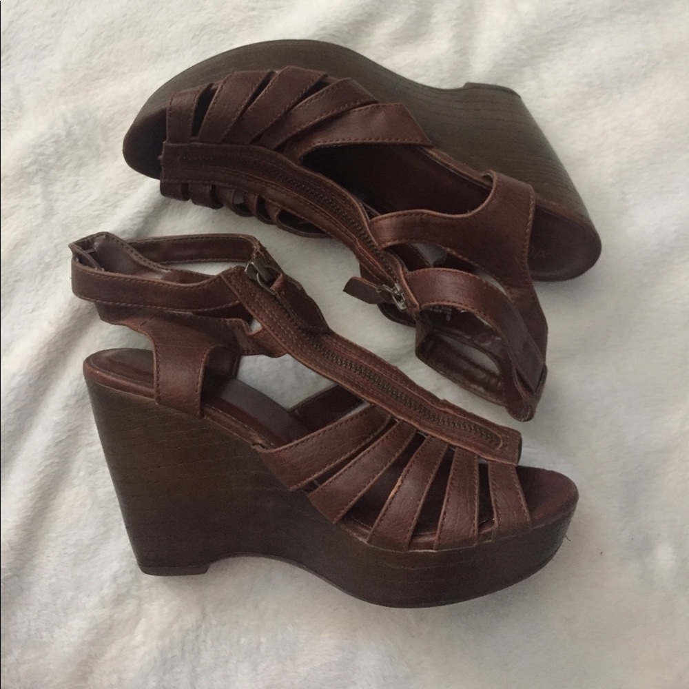 Brown Strappy Wedges