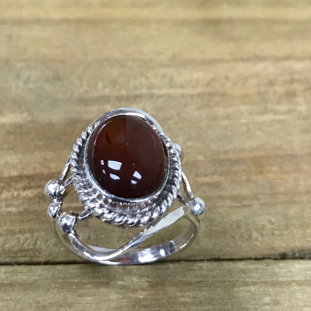 Ring - Picture 3 of 8