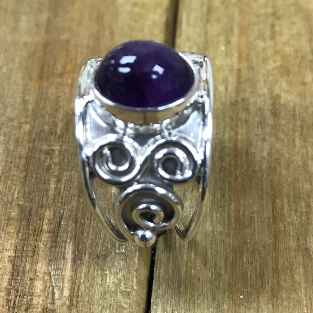 Ring - Picture 6 of 8