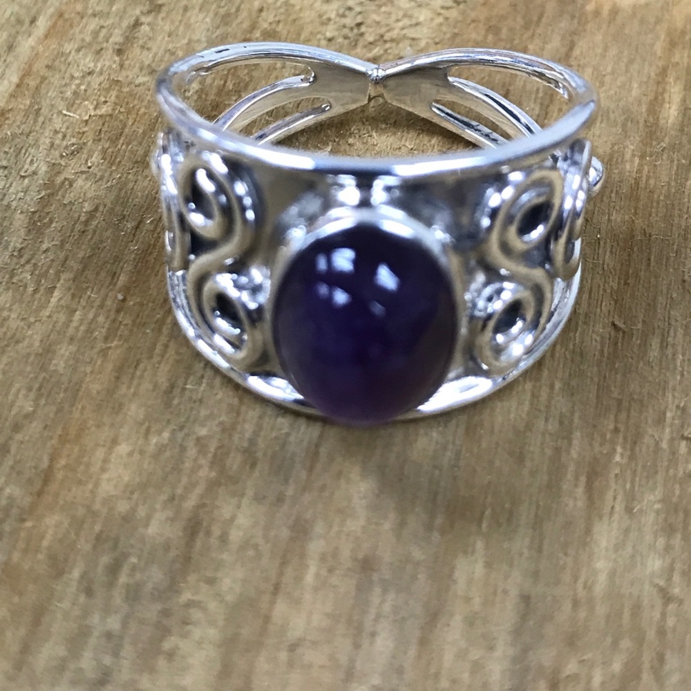 Ring - Picture 8 of 8