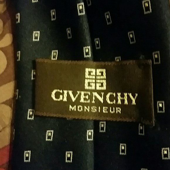 GIVENCHY tie - Picture 3 of 4