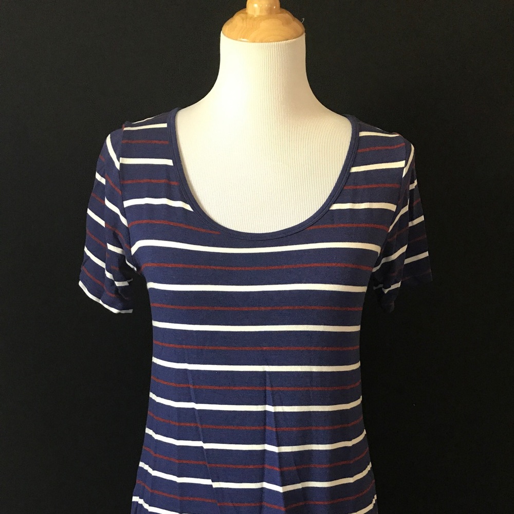 USED LulaRoe Classic T