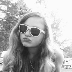 Meet your Posher, Hailey