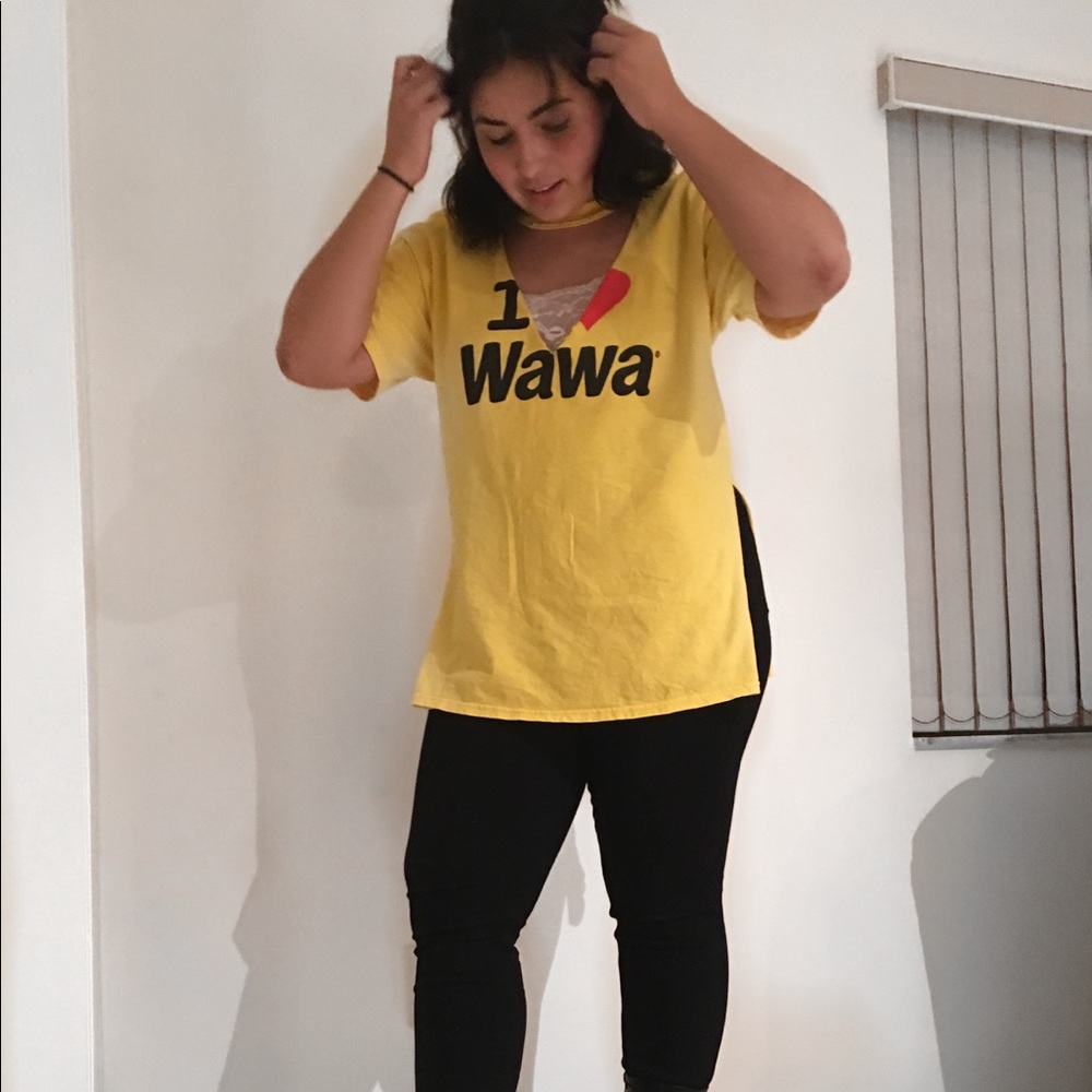 Yellow street style wawa t-shirt