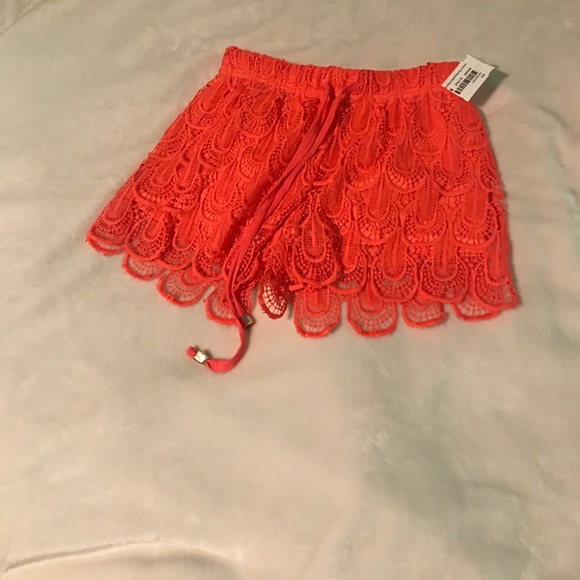Flows Shorts - Picture 1 of 1