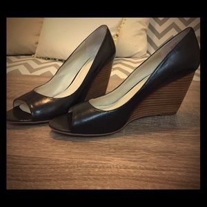 Open toe wedge - black leather