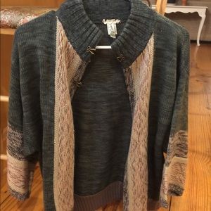 Gimmicks by BKE sweater/cardigan