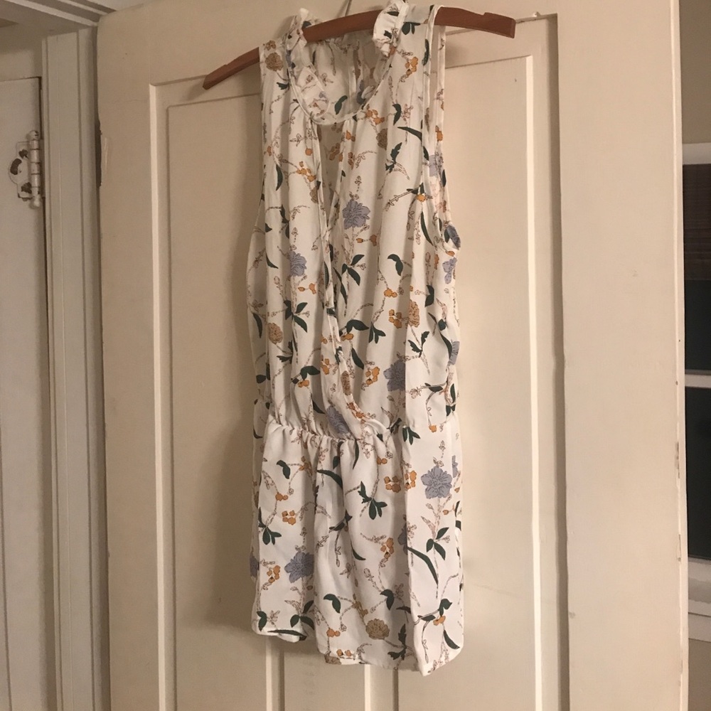 Floral sleeveless blouse
