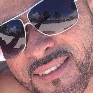 Meet your Posher, Efrain