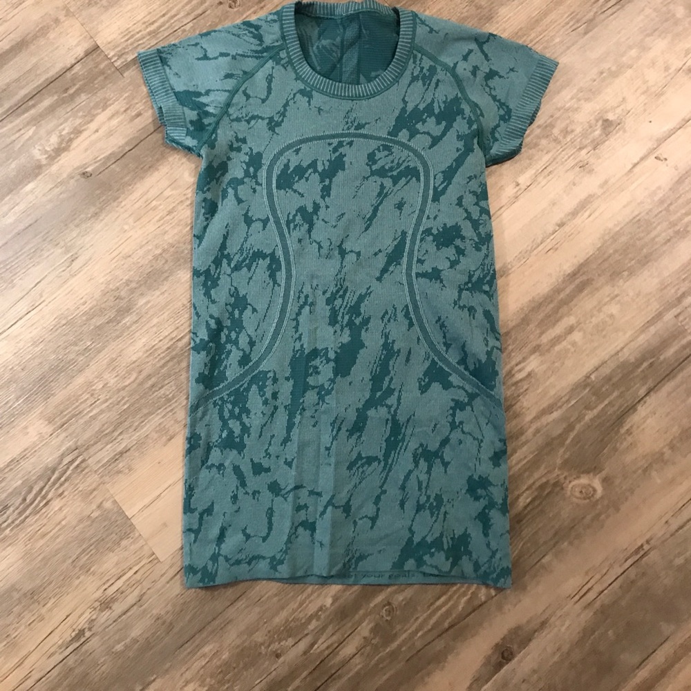 lululemon shirt