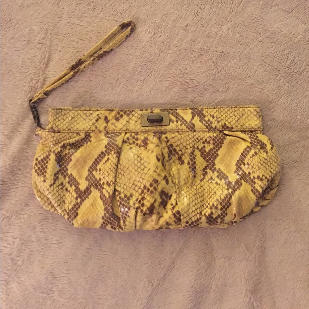 Jessica Simpson clutch!!