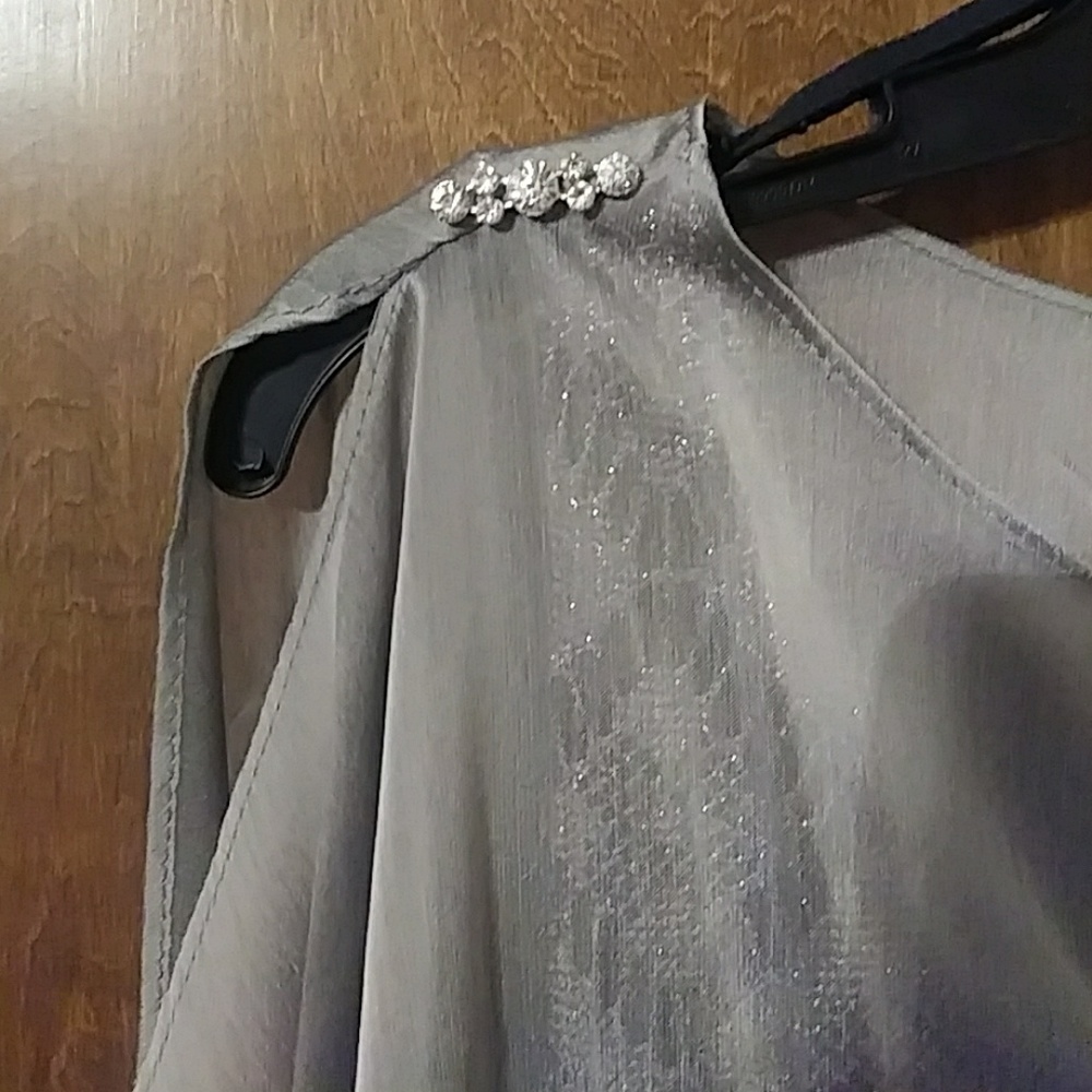 Beautiful party dress - Picture 3 of 8