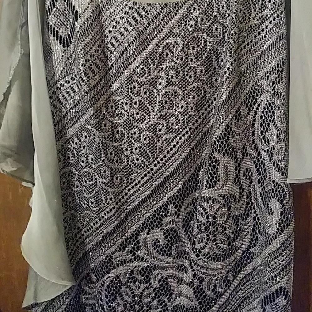 Beautiful party dress - Picture 6 of 8