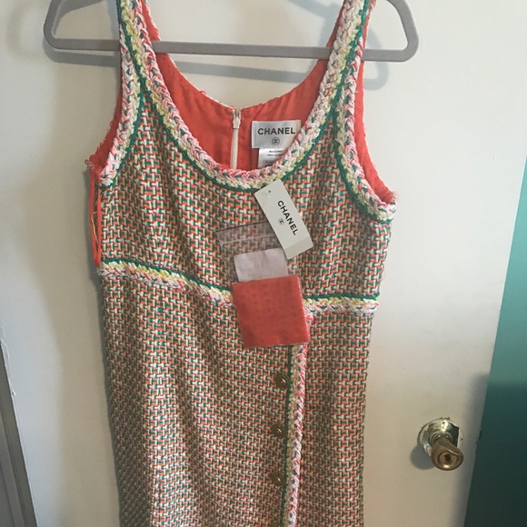 Chanel dress - Picture 2 of 5