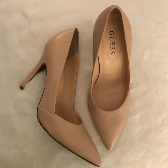 Guess Shoes - Guess Nude pumps