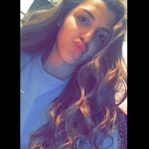 Meet your Posher, Itzel