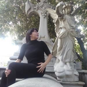 Meet your Posher, Romina