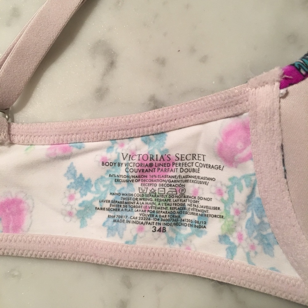BOGO✨NWOT Victoria's Secret bra 34B - Picture 3 of 3