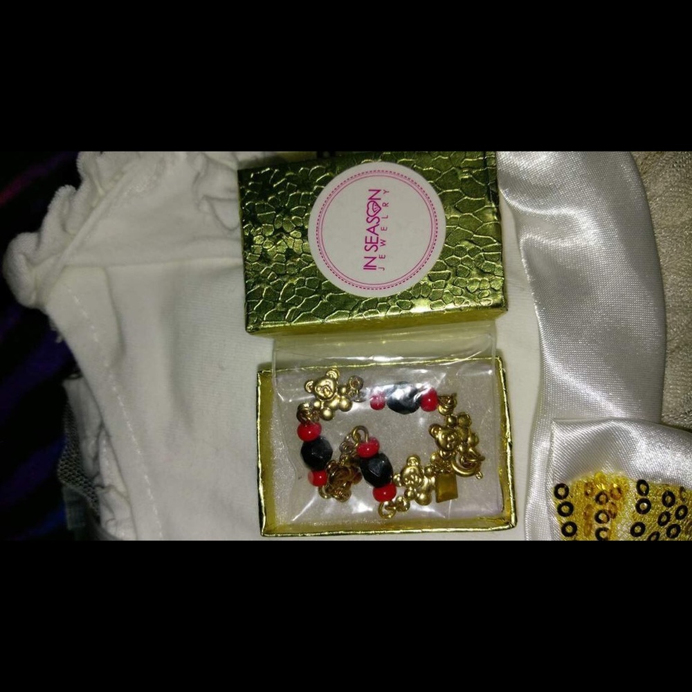 14k gold teddy bear bracelet NEW