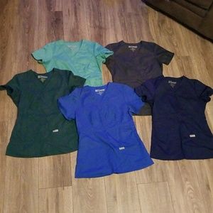 5 Grey's Anatomy scrub tops