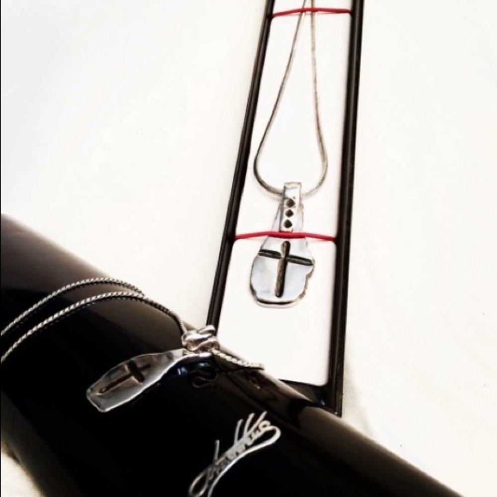 Designer Necklace: "Women's Cross Necklace"