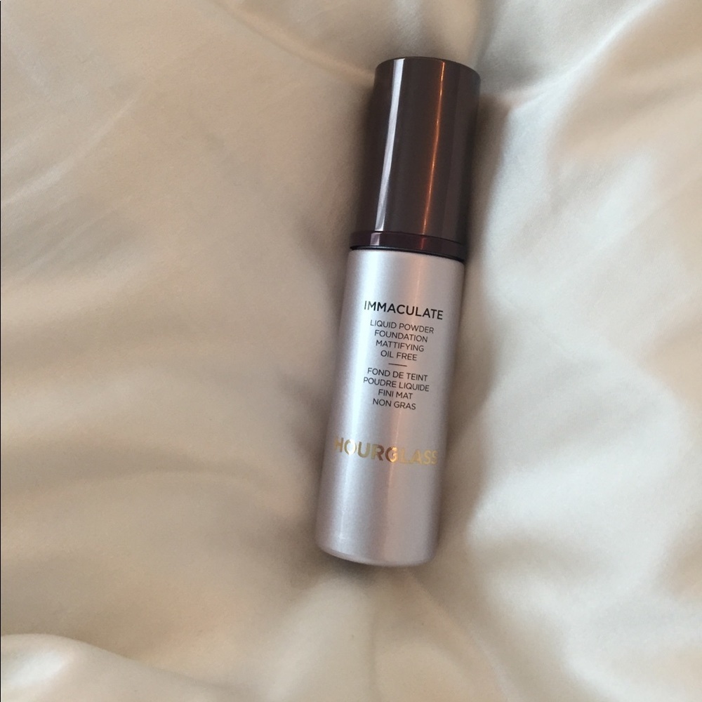 hourglass foundation