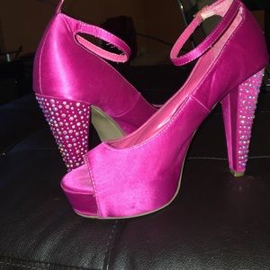 Madden girl heels size 8.5
