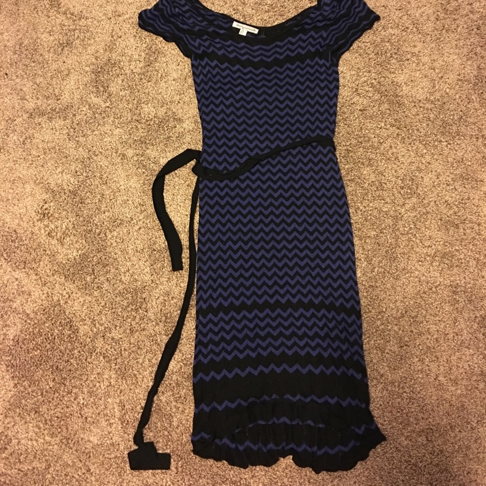 Short sleeve thin sweater dress w camisole size L