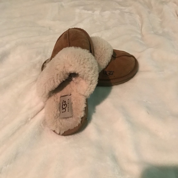 Slippers - Picture 1 of 1