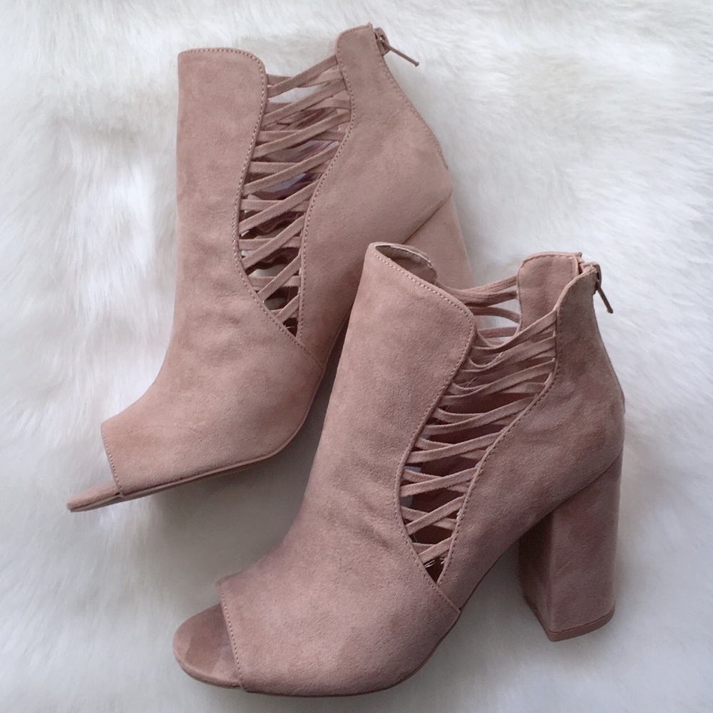 1 LEFT! Hartley Block Heel Peep Toe Bootie - Picture 2 of 7