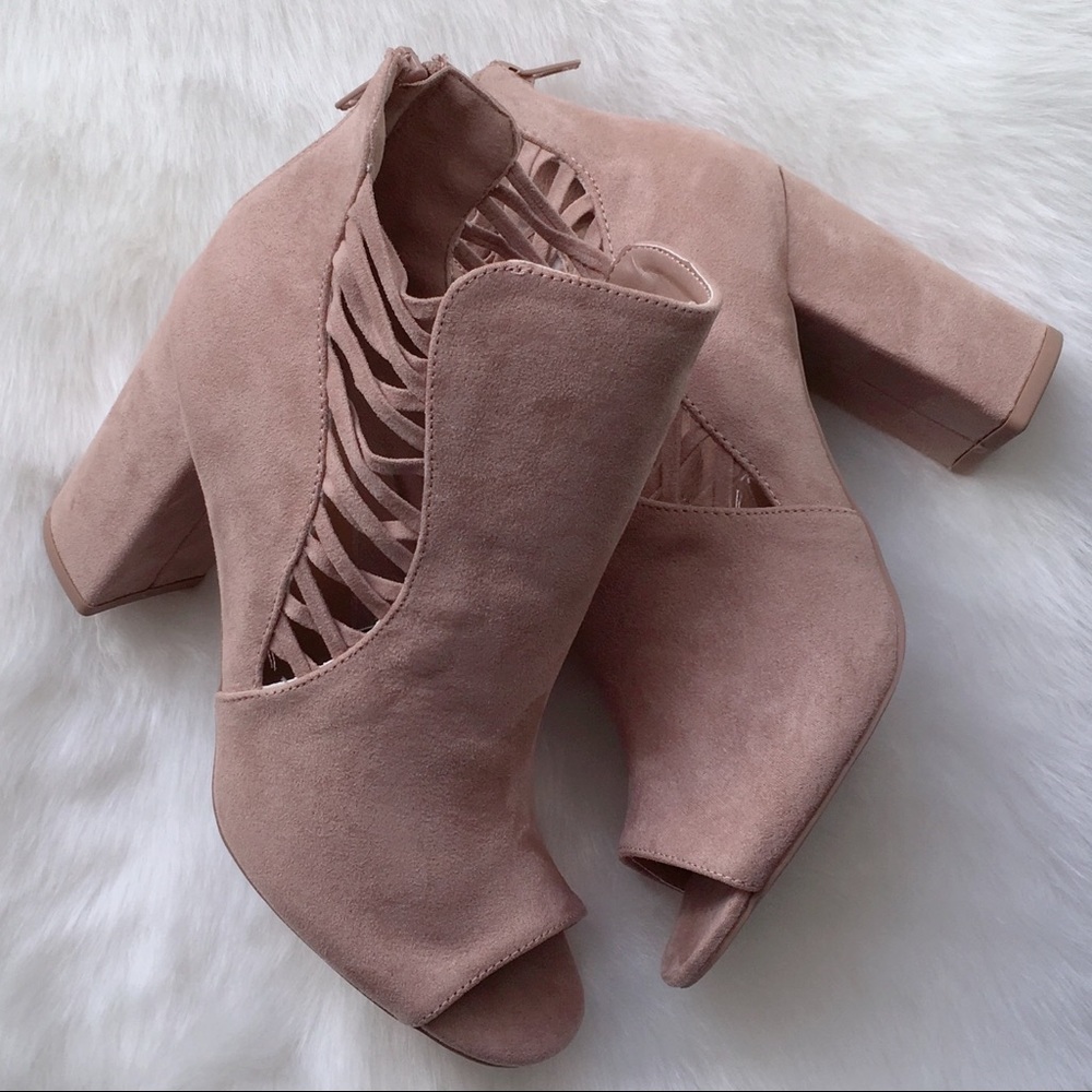 1 LEFT! Hartley Block Heel Peep Toe Bootie - Picture 3 of 7