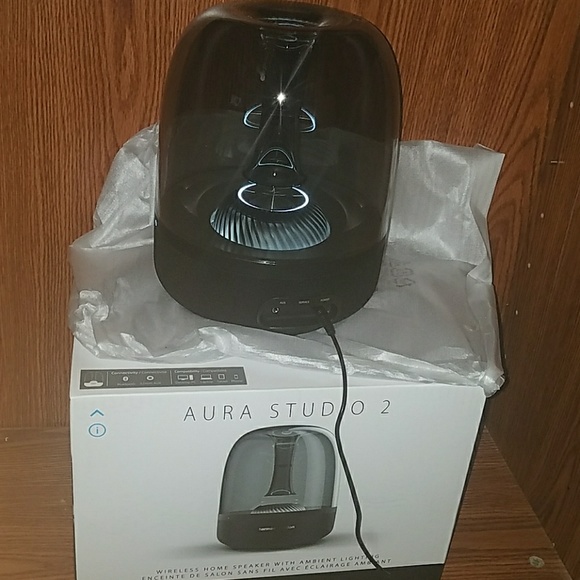 Aura studio 2 *PRICE DROP* - Picture 1 of 1